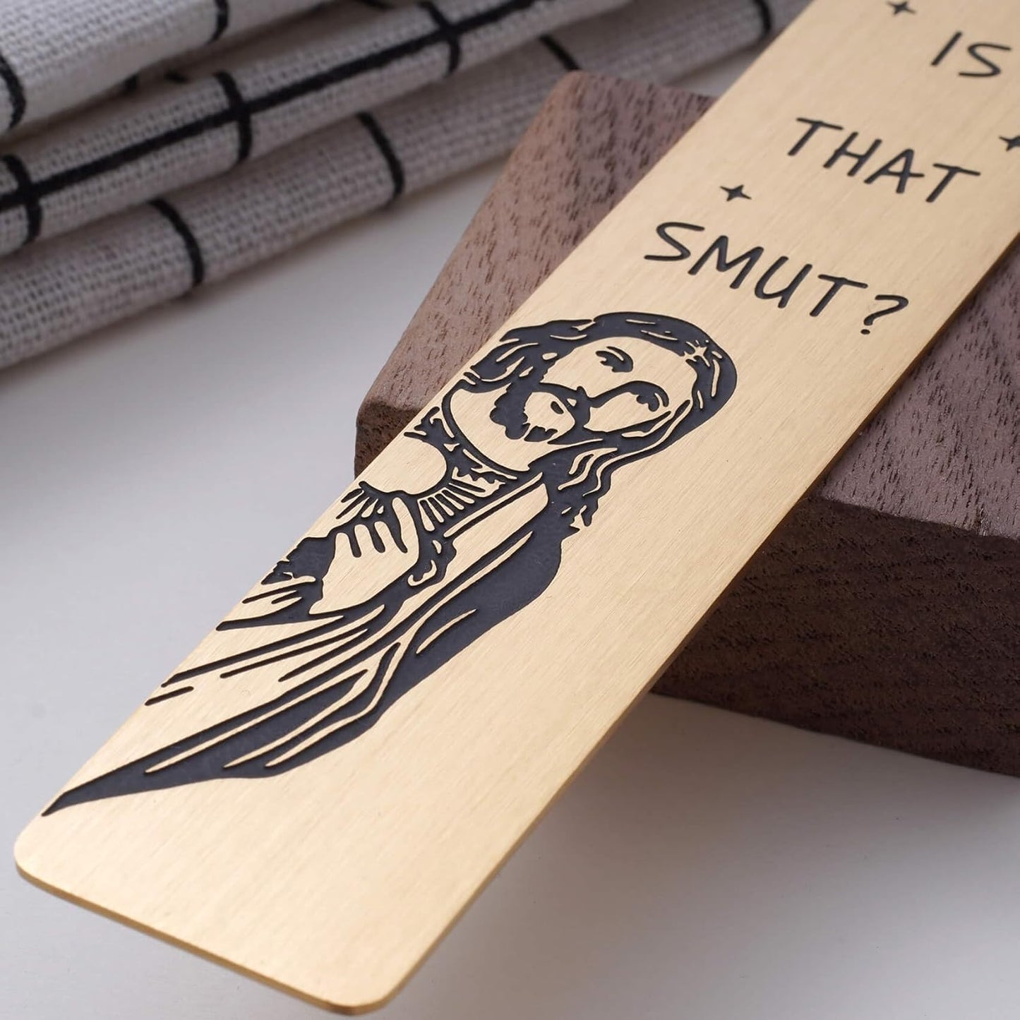 Funny Peeking Jesus Bookmark Gift, Metal Book Mark with Book Charm Gift, Christian Religious Gag Gift for Women Men, Spicy Reader Book Accessories, Book Lovers Book Club Gift, Gold