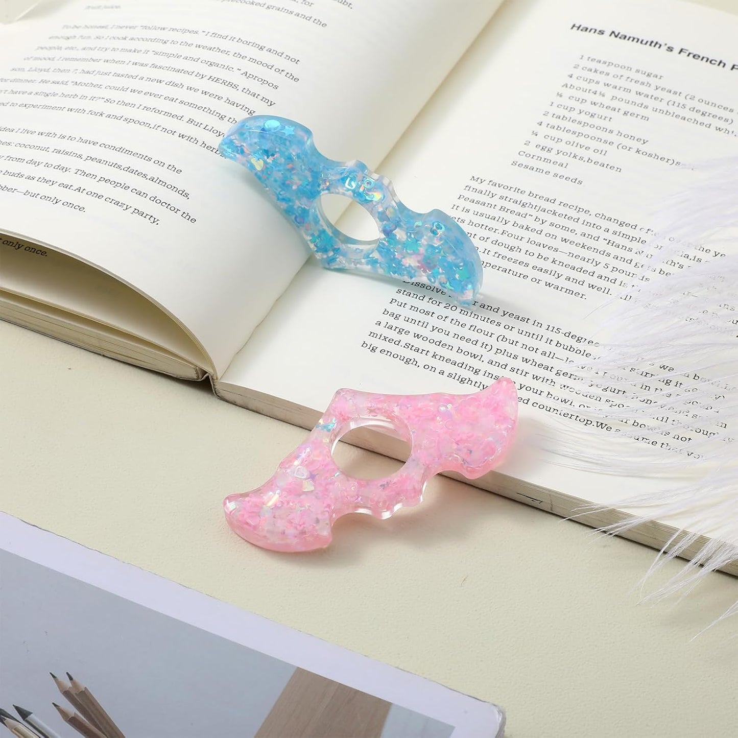 Thumb Page Holder 2 Pcs Glitter Book Page Holder Thumb Ring Books Handmade Book Opener Holders Bookmark Read Accessories Bookmarks Gifts for Reading Lovers Teachers Students