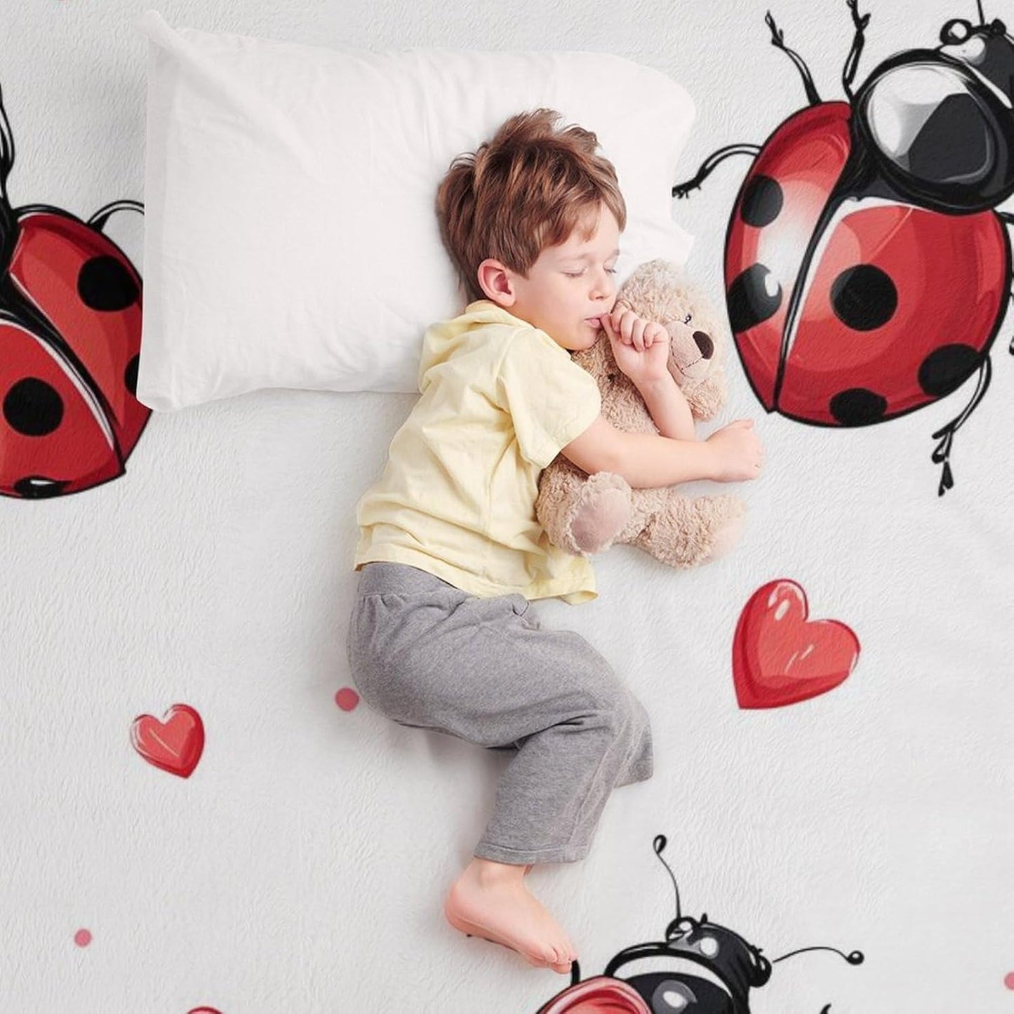 Funny Ladybug Bug Throw Blanket for Couch Bed Plush Cozy Fuzzy Flannel Blanket for All Season 70"x80"