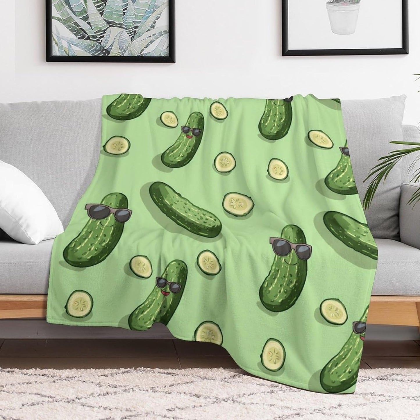 Cute Pickle Throw Blanket for Couch Bed Plush Cozy Fuzzy Flannel Blanket for All Season 66"x90"