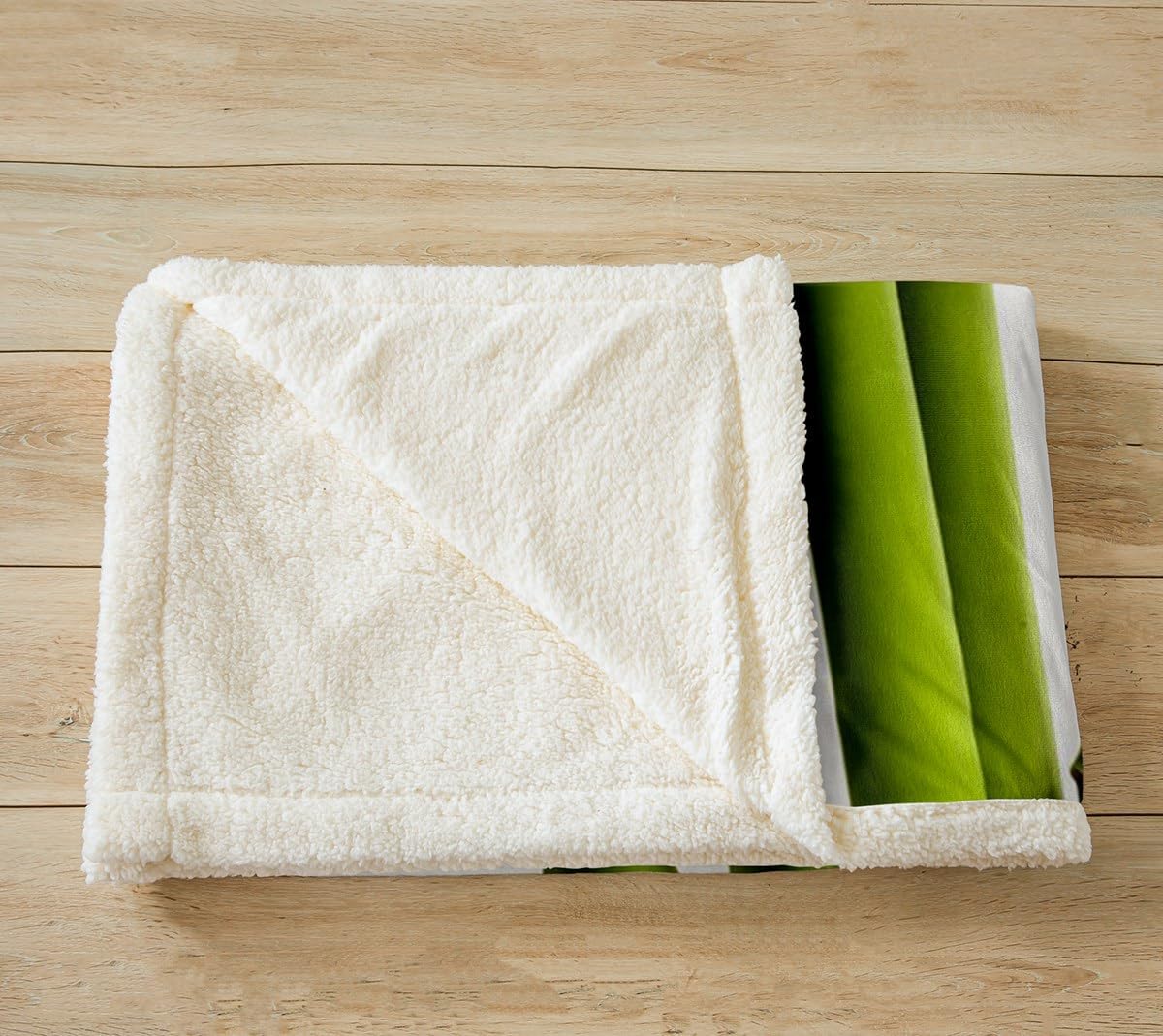 Feelyou Bamboo Pattern Fleece Throw Blanket Green White Sherpa Blanket for Teens Nature Plants Plush Blanket Nutrue Theme Fuzzy Blanket for Sofa Bed Couch,Queen 90x90 Inches