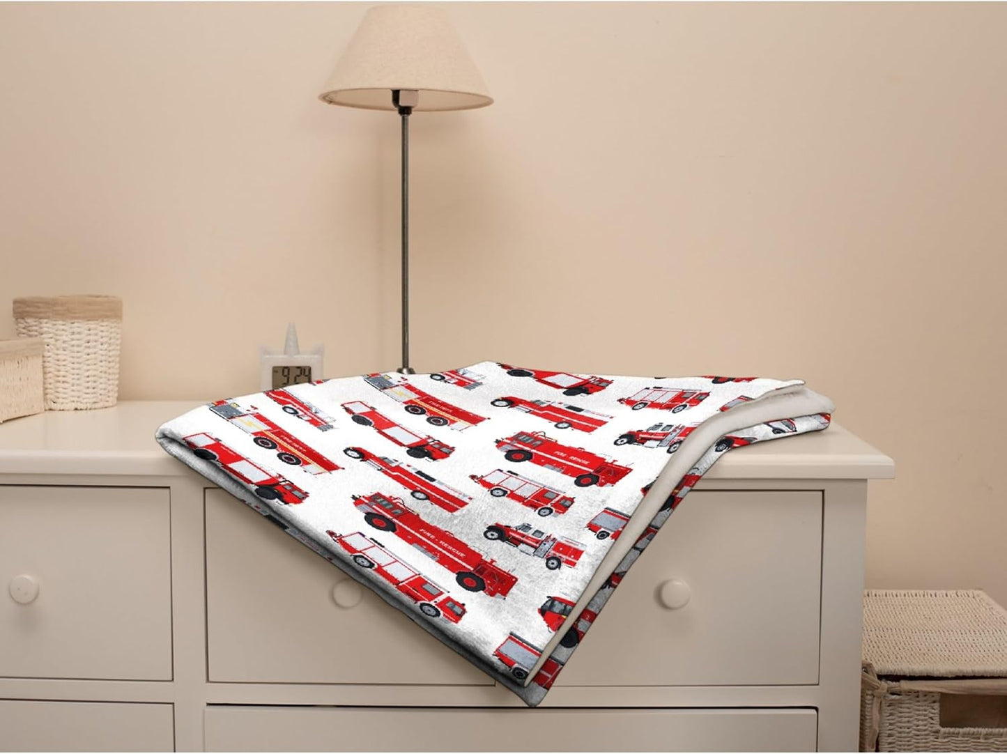 Fire Truck Blanket Gifts for Truck Lover 40 x 50 Inch for Kid,Red Truck Fannel Fleece Throw Blanket Super Soft Throws Blanket for Bed Couch Sofa