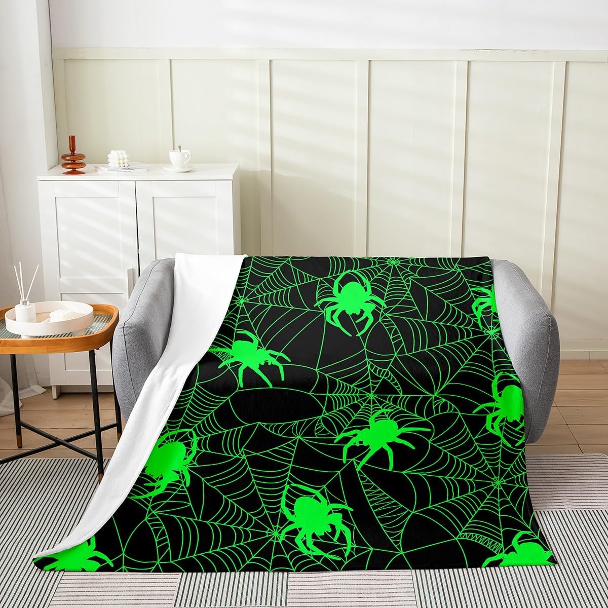Feelyou Halloween Themed Spider Web Plush Throw Blanket, Fluorescent Green All Season,Blanket for Sofa Couch Decorative Scary Spider Flannel Fleece Blanket Spider Animal Bedroom Queen 90"x90"