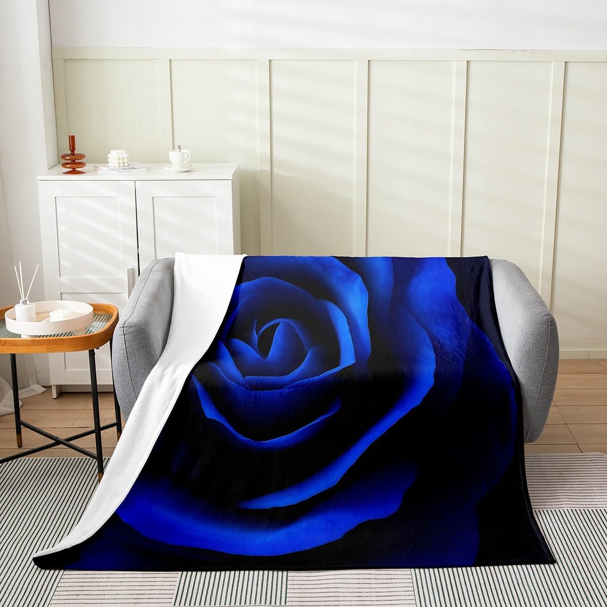 Erosebridal Rose Blanket Twin 60x80 Inch Blue Rose Throw Blanket Romantic Theme Fleece Blanket for Women Girls Wife Couple Valentine's Day Print Flannel Blanket
