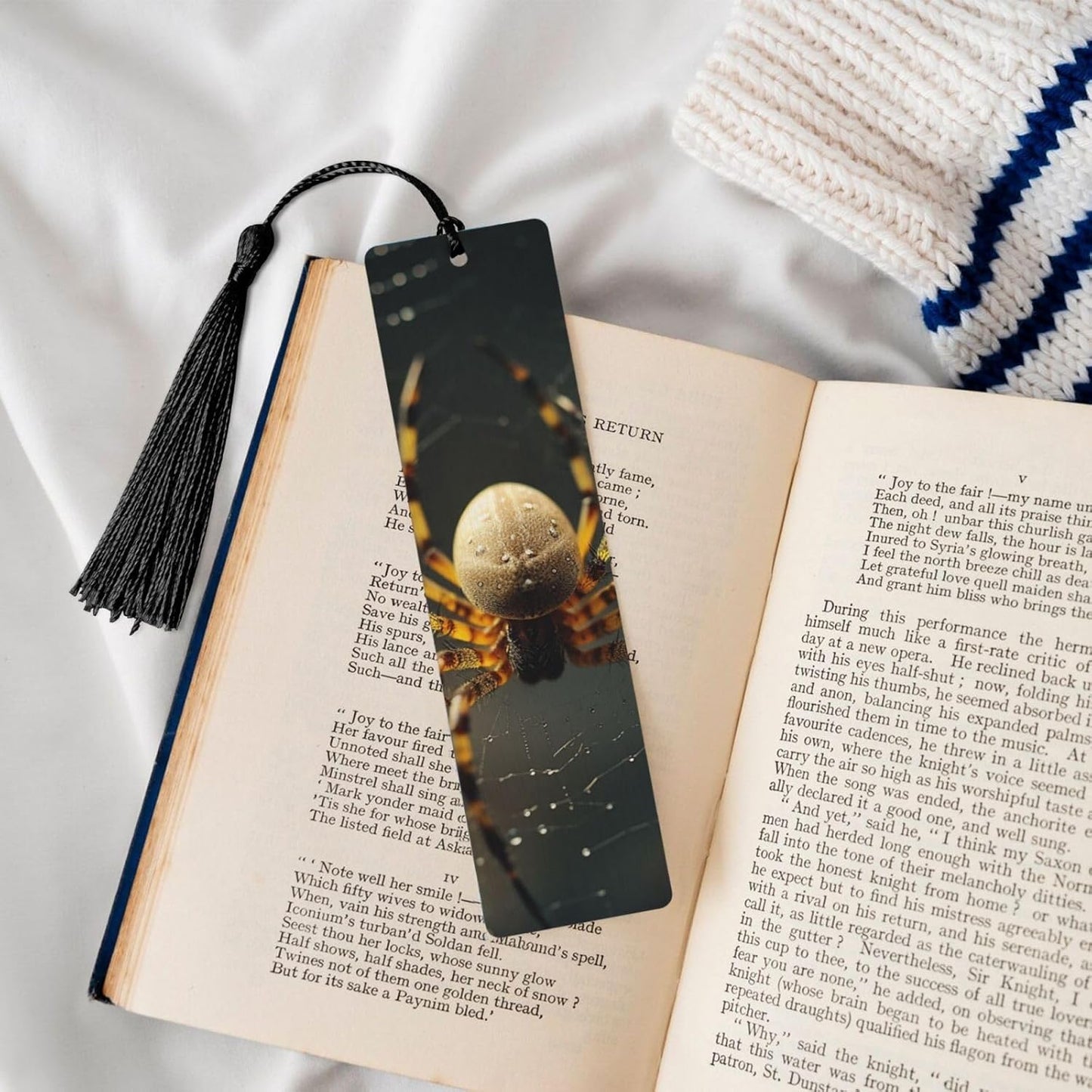 Funny Spider Bookmarks Gifts for Women Men, Wooden Bookmarks for Book Lovers, Vintage Book Marks Ornaments with Tassel, Unique Personalized Reading Page Markers Black