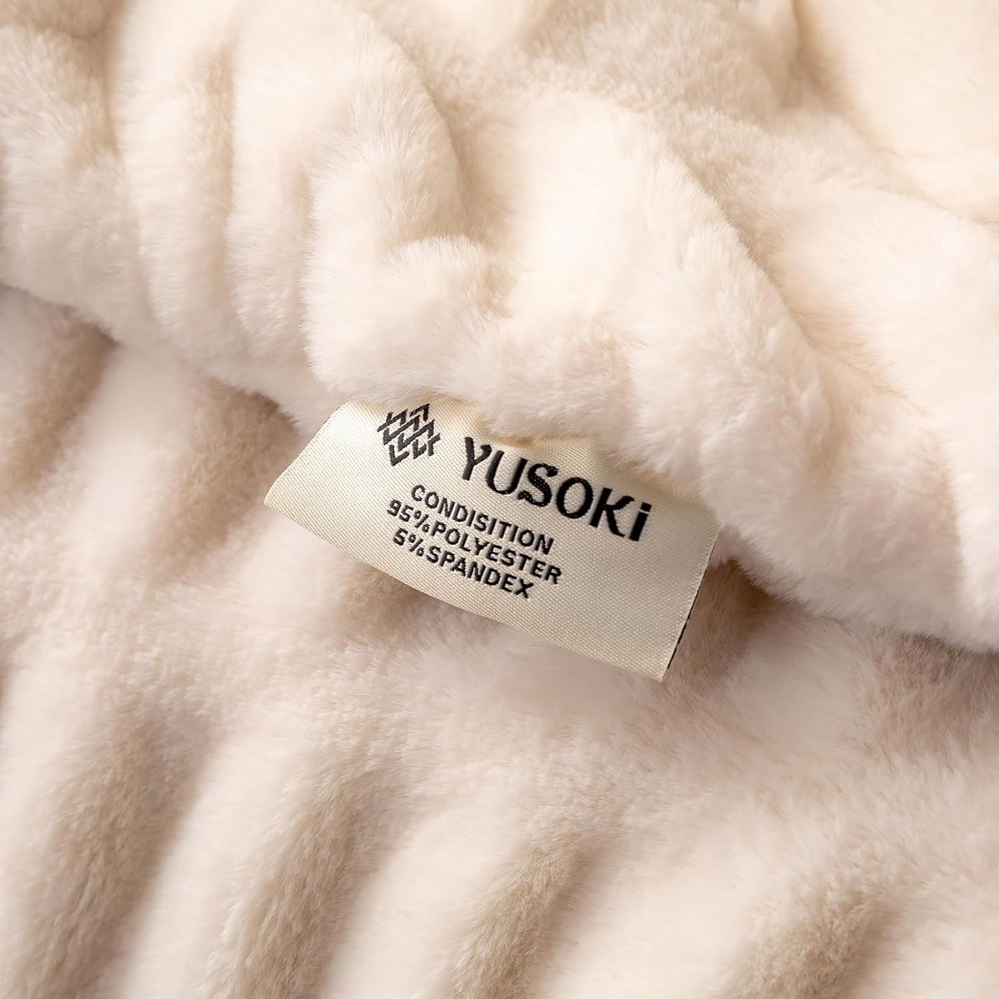 YUSOKI Luxury Double Side Faux Rabbit Fur Throw Blanket for Couch, Ultra Soft Fluffy Throw Gifts, Plush Thick Warm Luxury Decor Gifts for Home (Creamy Cloud, Medium (50 X 60 inches))