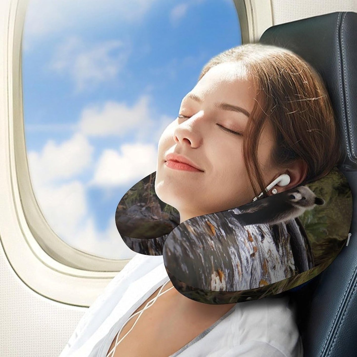 Mother Bear and Her Cubs Neck Pillow Memory Foam U Shaped Pillows Portable Pillows for Shoulder Travel Head Support Pillow with Concealed Zipper for Airplane Car Home Office