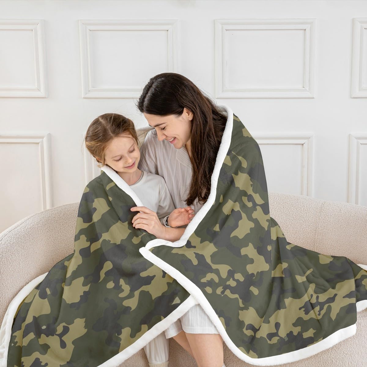 Feelyou Camouflage Sherpa Throw Blanket for Couch Duck Hunter Green Camo Hunting Super Soft Cozy Fleece Army Camouflage Blanket for Winter, Plush Throw Twin 60"x80" All Season