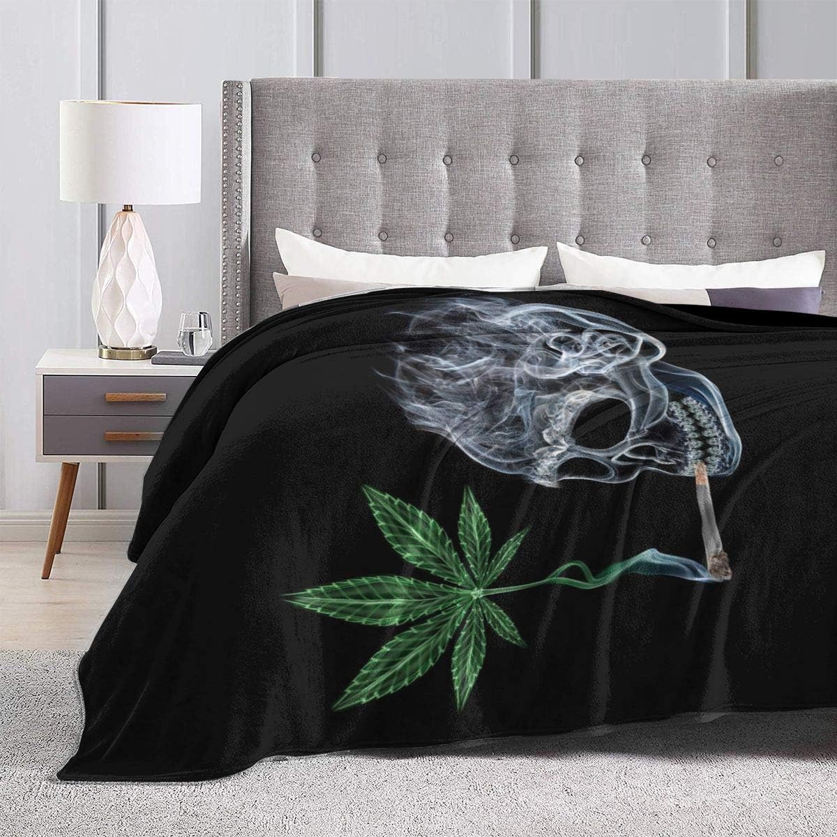 Marijuana Pot Leaf Weed Skull Smoking Fleece Blanket Throw Lightweight Blanket Super Soft Cozy Bed Warm Blanket for Living Room/Bedroom All Season (Color1, 60" × 50")