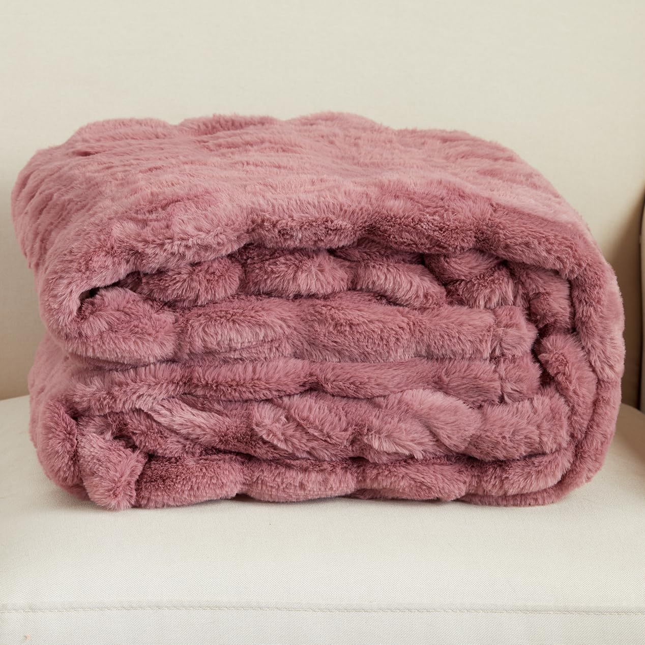 Springtree Home | Luxury Plush Throw Blanket | Pink Throw Blanket | Perfect Blanket for Couch Year Round | Fluffy Micro Fleece | Lily Collection - Rose