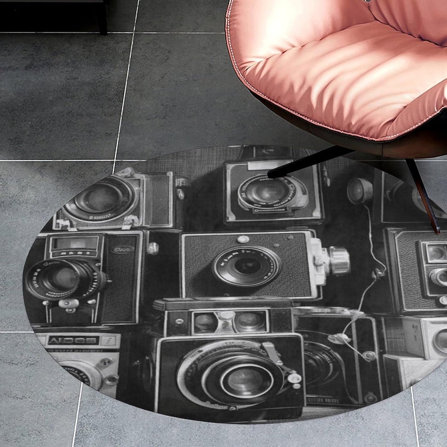 Retro Cool Camera Collection Circle Rug Retro Luxury Coral Velvet Floor Mat Non Slip Soft Indoor Floor Carpet Comfy Thickened Area Rugs Modern Aesthetic Minimalist Carpets for Home Decor
