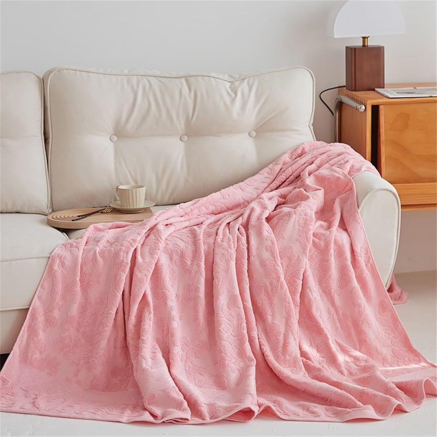 Solid Color Duvet Towel Blanket, Ultra Soft Comfy Cotton Carved Towel Blanket Keep Warm Durable Terry Terry Cloth for All Seasons Traveling or Camping Bedroom Decor(Pink,180x200cm/71x79inch)