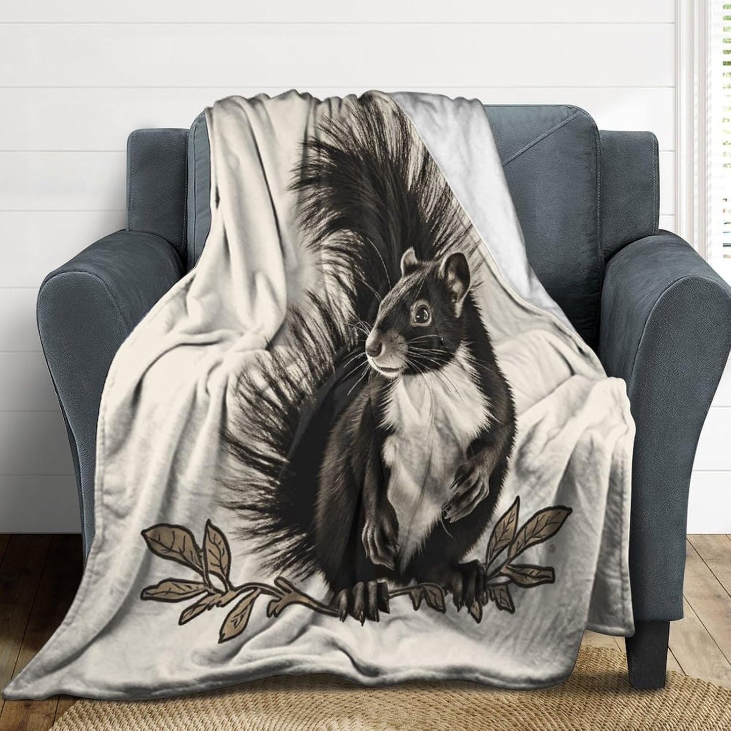 Skunk Throw Blanket for Couch Super Soft Warm Lightweight Throw Blankets Cozy Flannel Bed Blanket Cute Decorative Blankets for All Seasons Home Decor Gift 30"*40"（76 * 100cm）