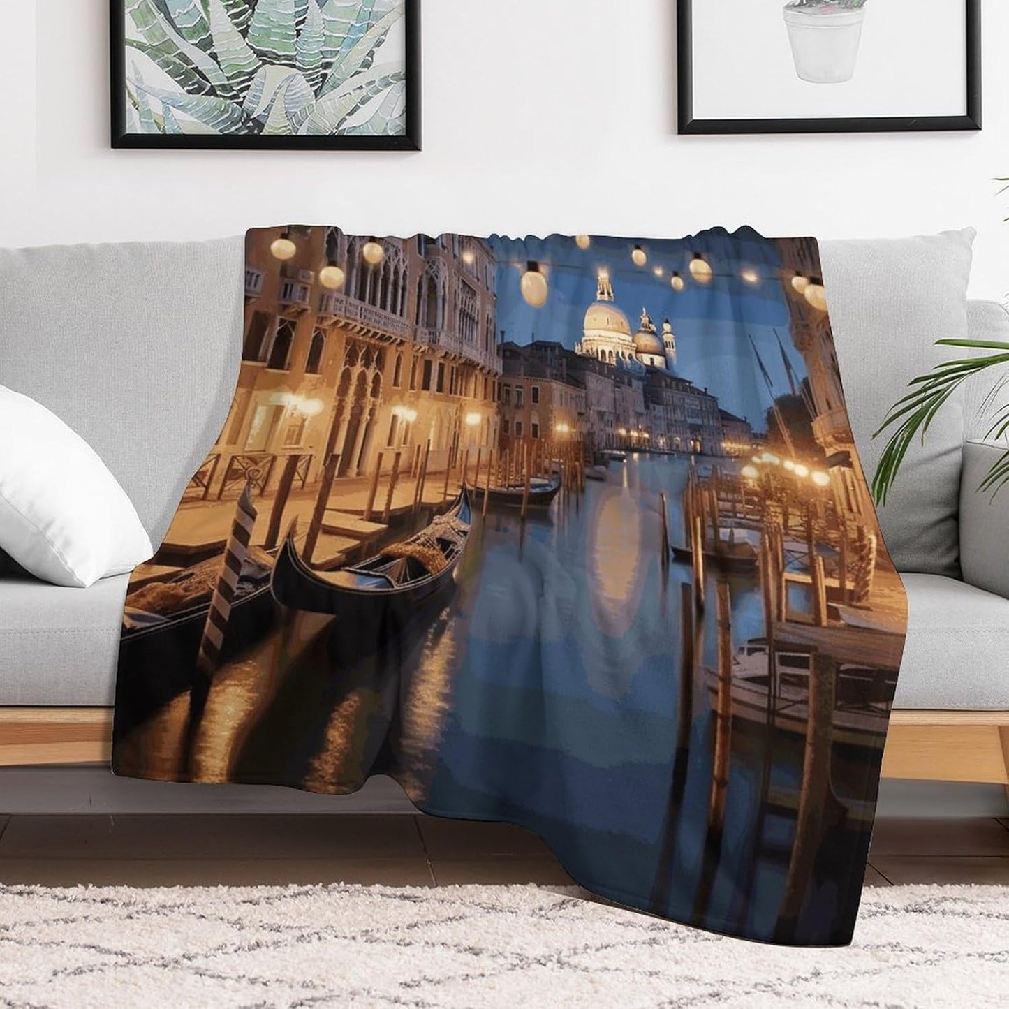 Beautiful Venice at Night Throw Blanket for Couch Super Soft Warm Lightweight Throw Blankets Cozy Flannel Thick Warm Blanket Decorative and Giftable Blankets Suitable for All Seasons