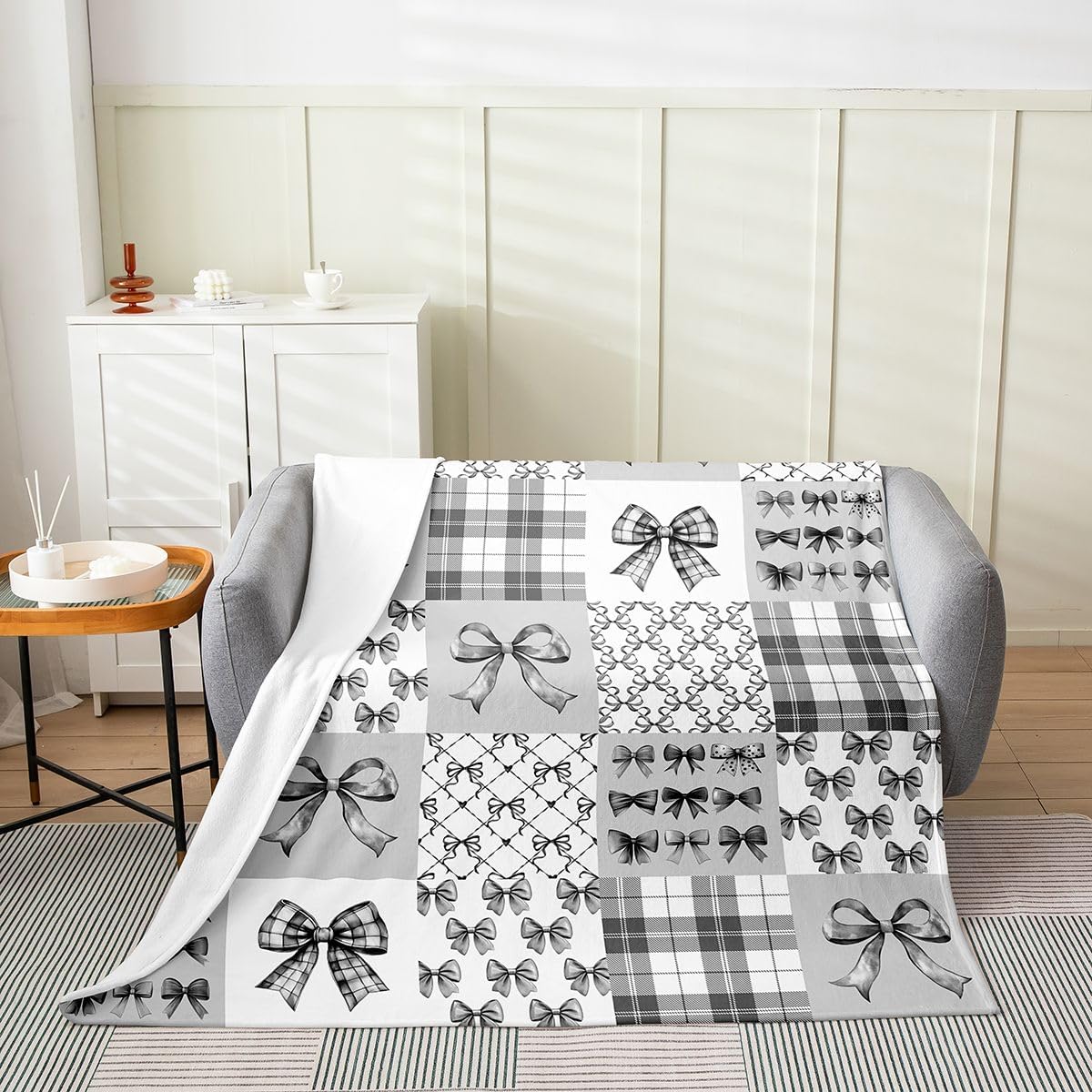 Feelyou Gray Bow Flannel Blanket Plush Fuzzy Princess Bow Fleece Throw Blanket for Boys Girls Cute Bowknot Plush Lightweight Sofa Throw Kawaii Baby 30"x40" for Bed Couch Chair Living Room