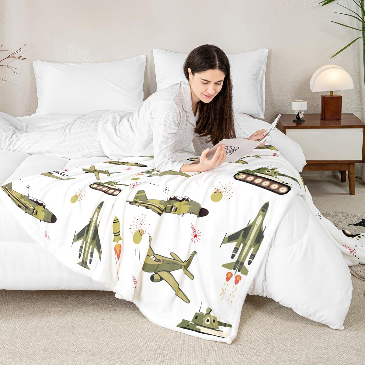 Feelyou Kids Blanket Cartoon Aircraft Print Fleece Blankets Boys Teens Military Airplane Pattern Fighter Tank Sherpa Throw Blanket for Couch Bed Sofa 30" x 40"
