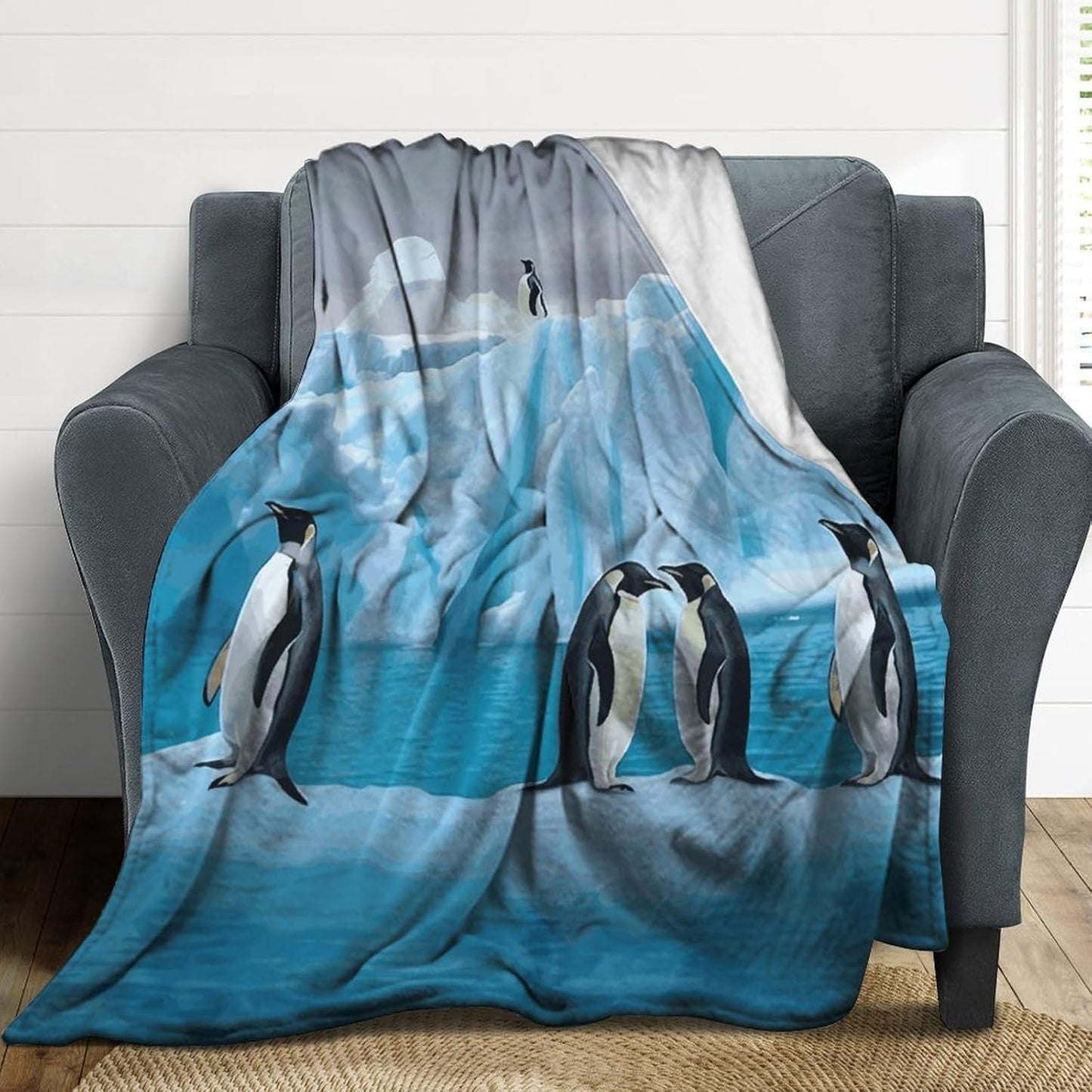 Penguins On The Iceberg Blanket Super Soft Lightweight Throw Blanket Cute Cozy Warm Bed Blanket Decorative Fuzzy Blanket All-Season Home Decor Gift for Sofa Couch Living Room 40"*50" （100 * 130cm）