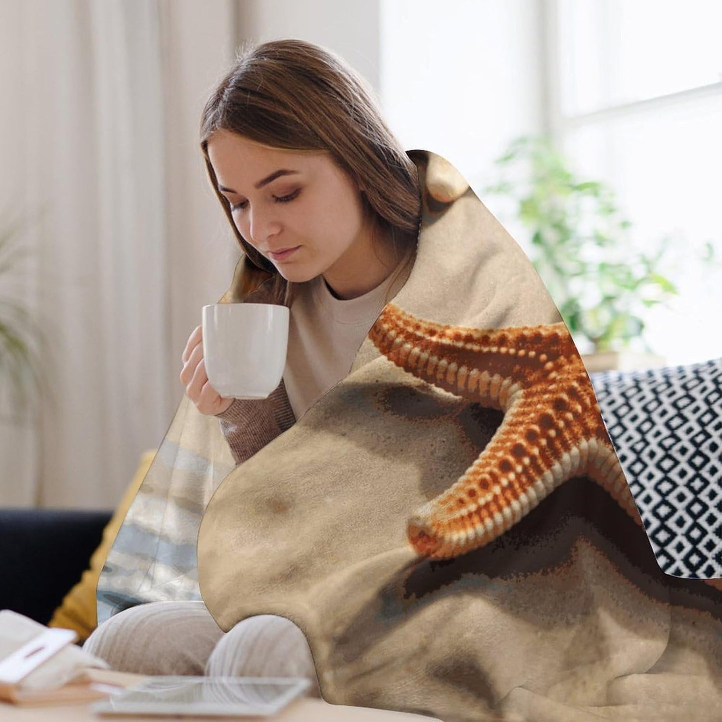 Starfish on The Sand Beach Landscape Blanket Super Soft Lightweight Throw Blanket Cute Cozy Warm Bed Blanket Decorative Fuzzy Blanket All-Season Home Decor Gift for Sofa Couch Living Room 50"*60"（130*