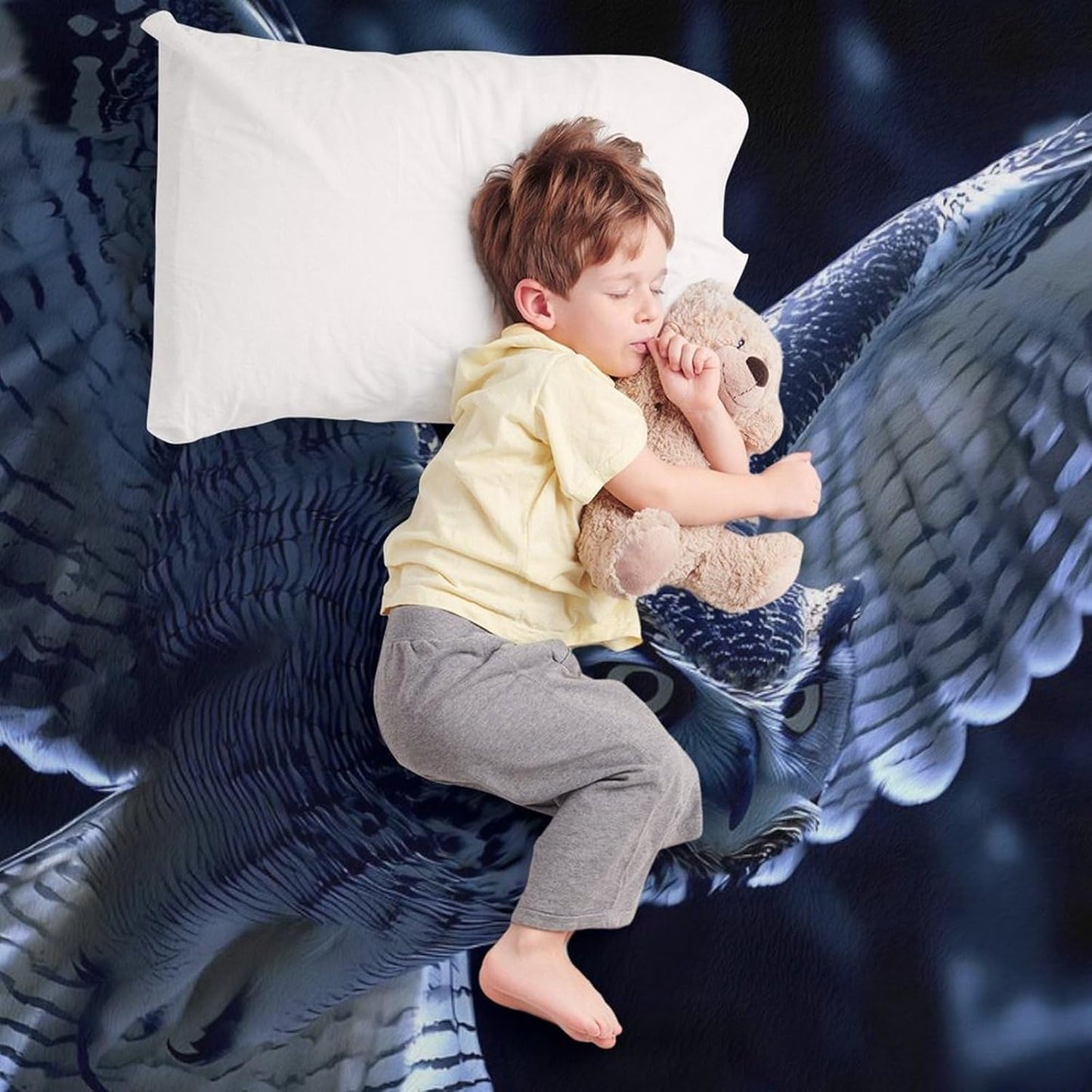 Owl Soar Throw Blanket for Couch Bed Plush Cozy Fuzzy Flannel Blanket for All Season 40"x60"