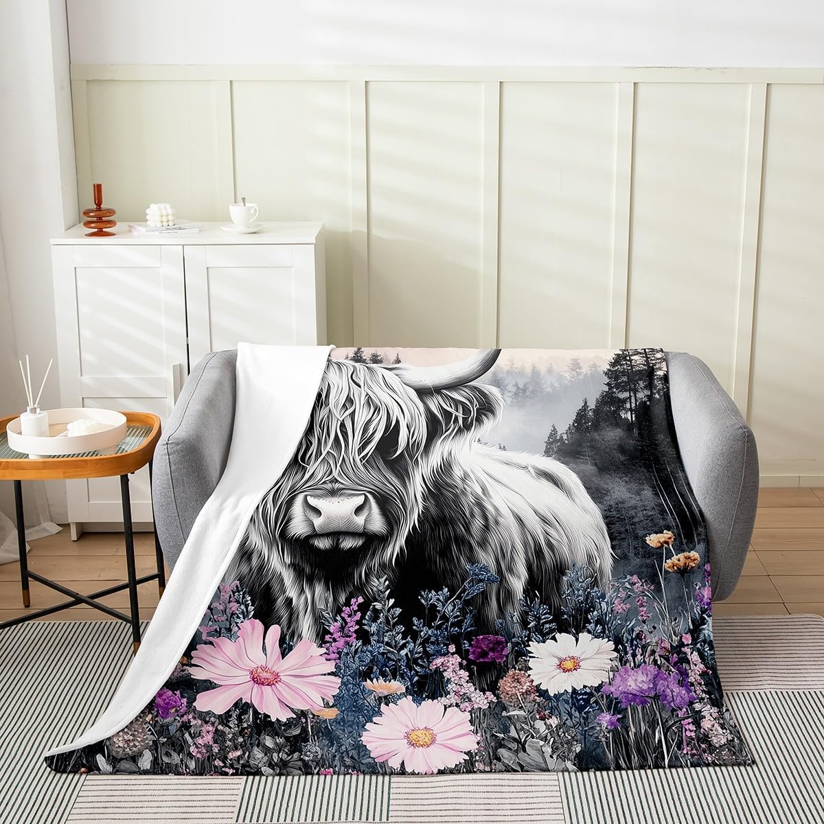 Erosebridal Highland Cow Flower Blanket 60x80 Bull Cattle Throw Blanket Western Funny Animal Fleece Flannel Wildlife Farmhouse Cow Mountain with Firforest Bedroom Decor