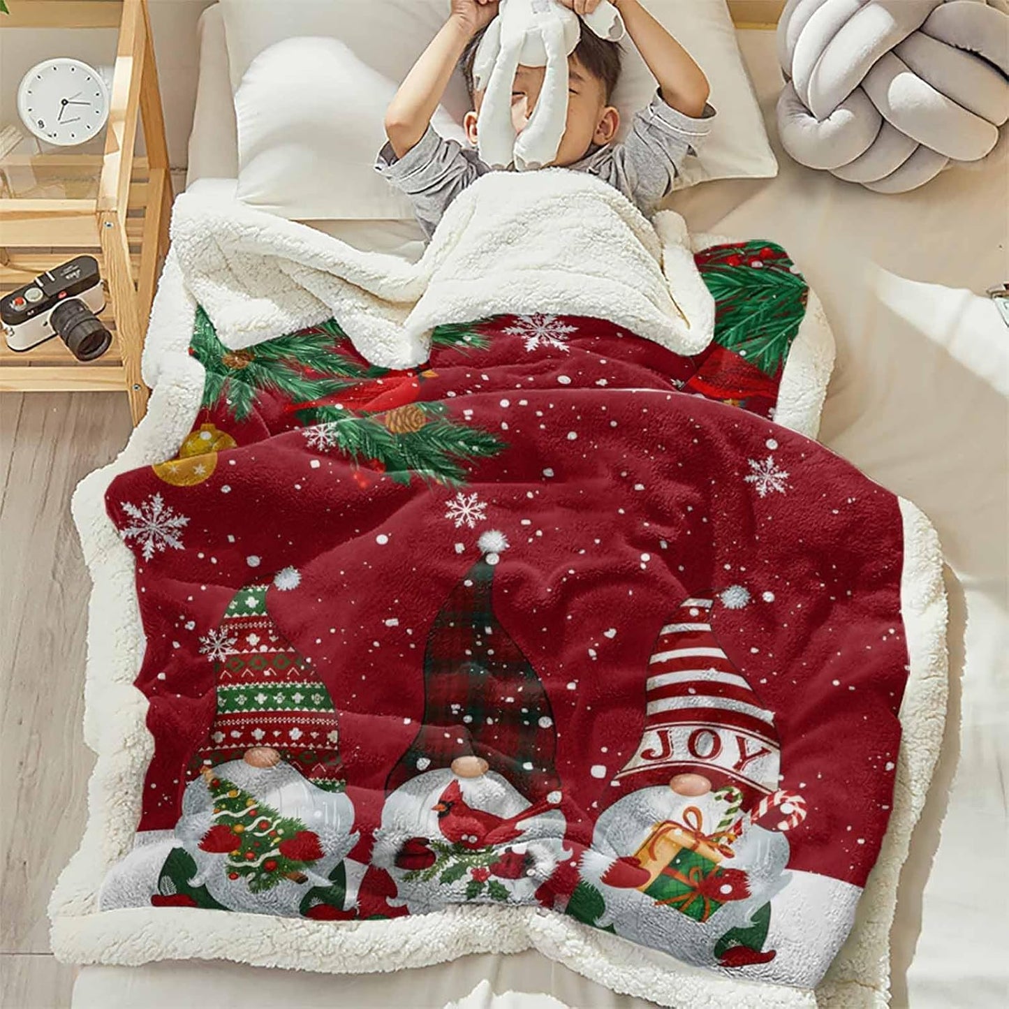 Chic D Sherpa Bed Throw Blanket Fleece Red Christmas Gnome Cardinals Snowflake, Ultra Soft Couch Throws Blanket, Merry Xmas Fuzzy Cozy Plush Warm Microfiber Blankets (Twin, 40x50inch)