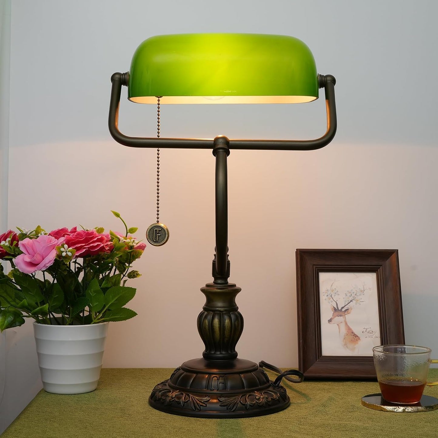 Green Bankers Lamp Vintage Glass Banker's Desk Lamps with Bedroom Bedside Study Zipper Pull Chain Switch LED library Reading Desk Light Retro Office Adjustable Nightstand Aesthetic Antique Table lamp