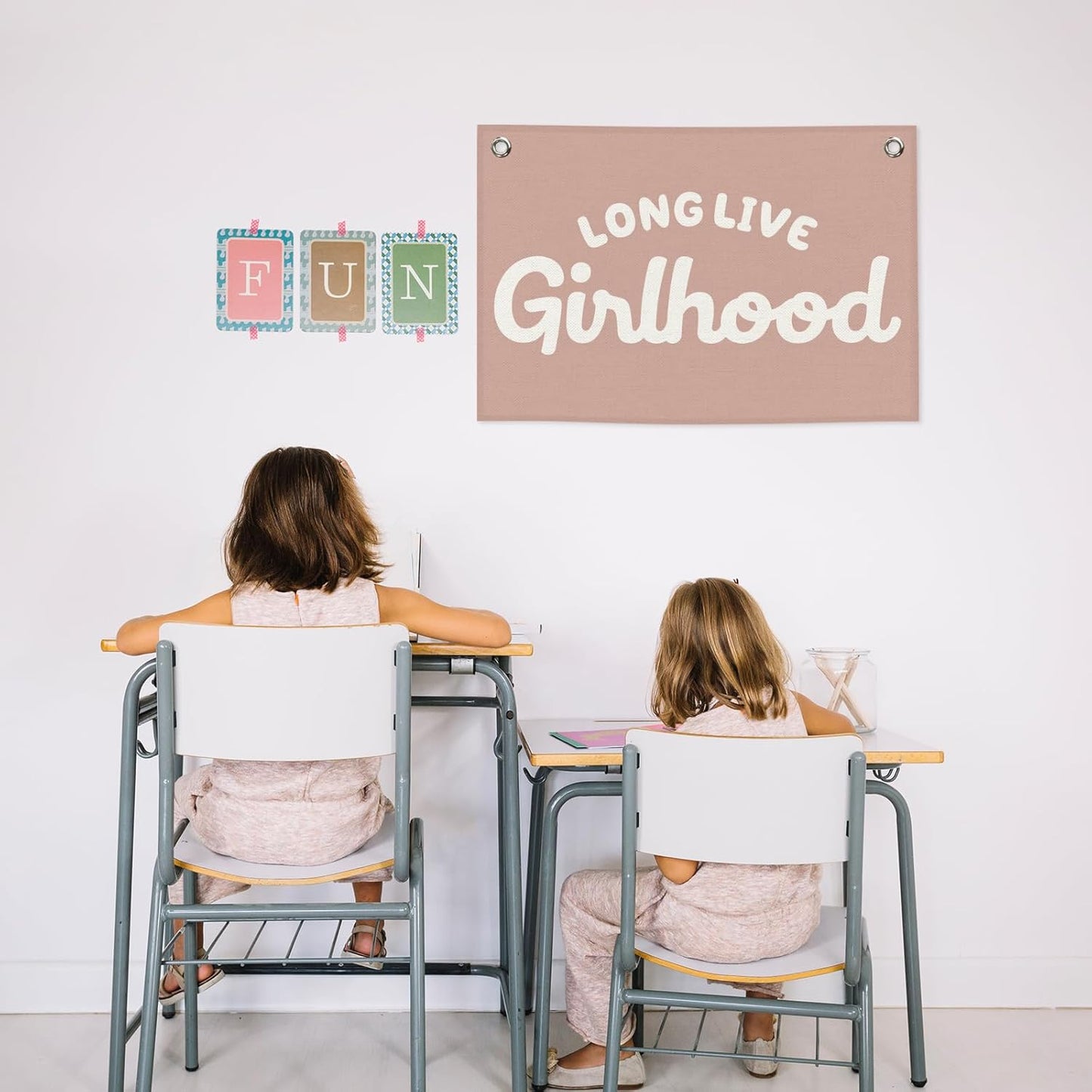 Long Live Girlhood Girls Kids Banner Canvas, Girly Toddler Room Decor, Boho Pink Playroom Hanging Flag Sign, Nursery Preppy Wall Tapestry Art for Baby Shower Classroom Bedroom Decor 20x30in