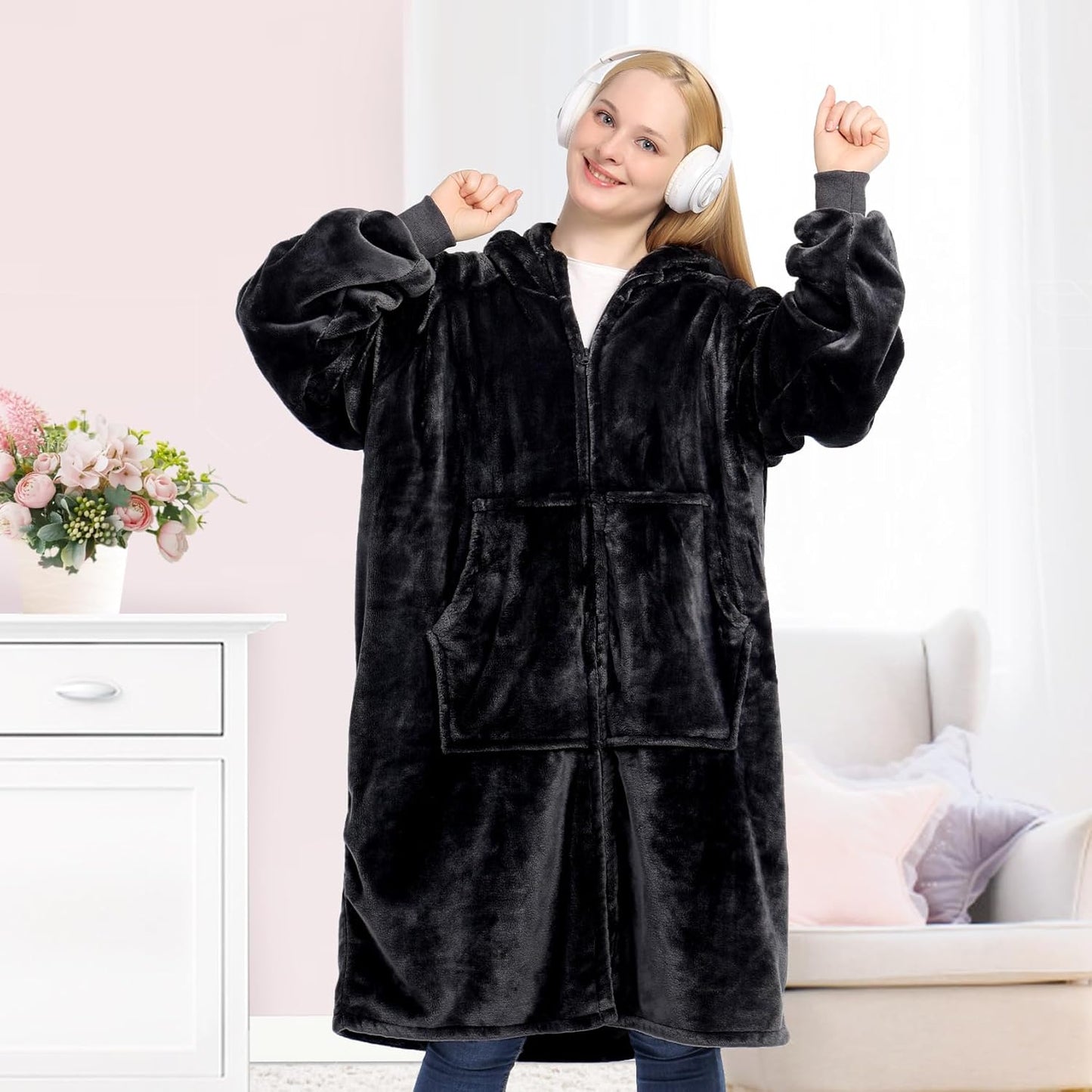Waitu Wearable Blanket Hoodie with Zipper Gifts for Women Men, Warm and Cozy Oversized Hoodie Blanket Birthday Gifts for Women Mom, Thick Flannel Blanket with Giant Pocket - Black