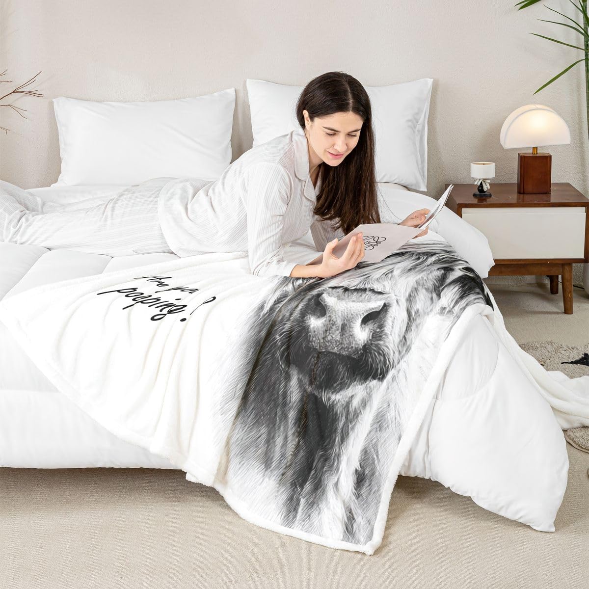 Feelyou Highland Cow Sherpa Throw Blanket for Couch Farmhouse Super Soft Cozy Fleece Cute Animal Blanket for Winter, Plush Throw White Baby 30"x40" Cartoon All Season