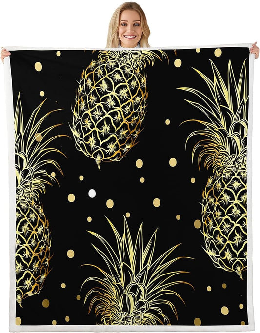 Feelyou Pineapple Fleece Throw Blanket Black Gold Pineapple Printed Sherpa Blanket for Kids Boys Girls Polka Dot Decoration Luxury for Sofa Bed Couch Twin 60x80 Inch