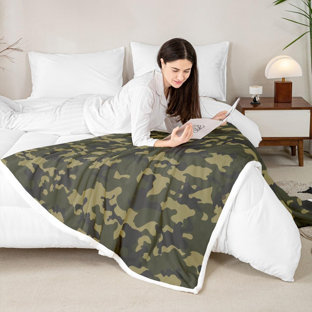 Feelyou Camouflage Sherpa Throw Blanket for Couch Duck Hunter Green Camo Hunting Super Soft Cozy Fleece Army Camouflage Blanket for Winter, Plush Throw Twin 60"x80" All Season