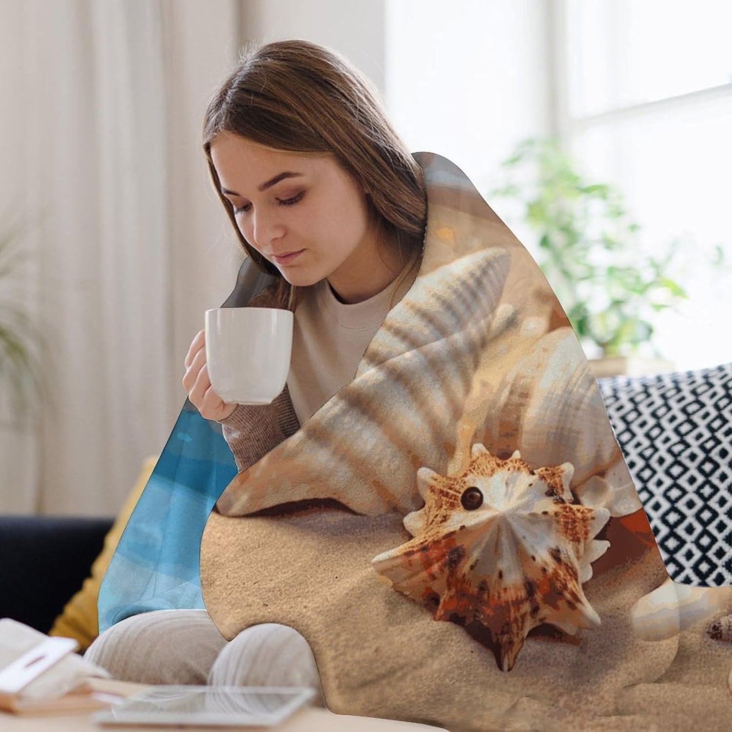 Seashells on The Sandy Beach Blanket Super Soft Lightweight Throw Blanket Cute Cozy Warm Bed Blanket Decorative Fuzzy Blanket All-Season Home Decor Gift for Sofa Couch Living Room 60"*80"（150*200cm）