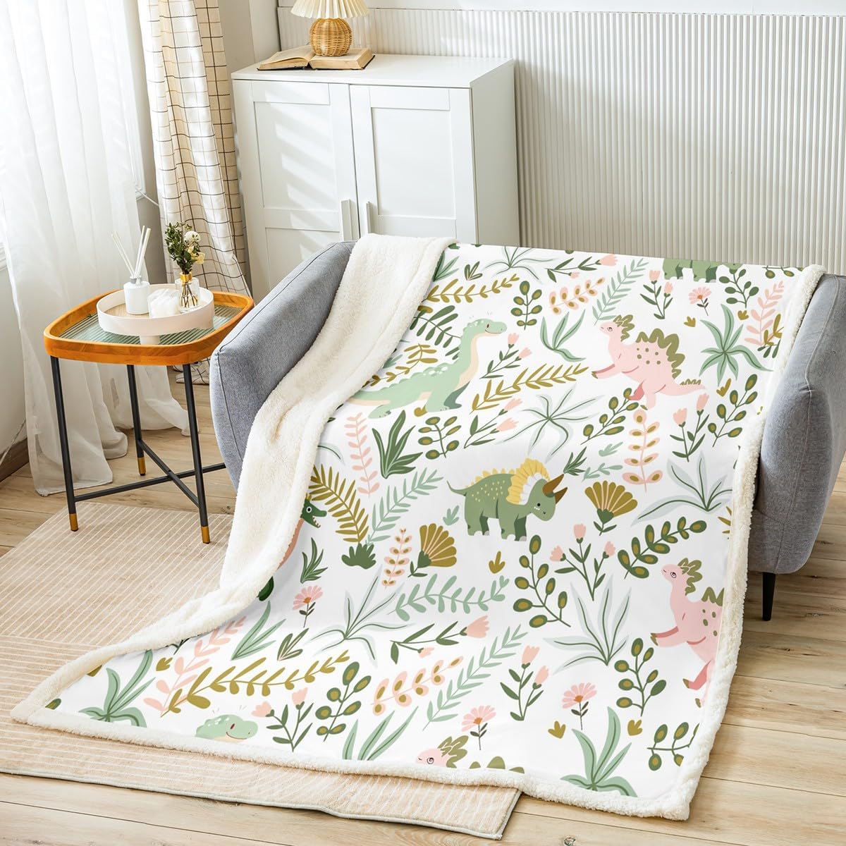 Cute Dino Kids Throws Blanket,Kawaii Pink Green Dinosaur Sherpa Blanket for Girls Teens, Cartoon Wildlife Floral Leaves Plant Microfiber Fleece Blanket Room Decor, Throw Size (50 x 60 Inch)