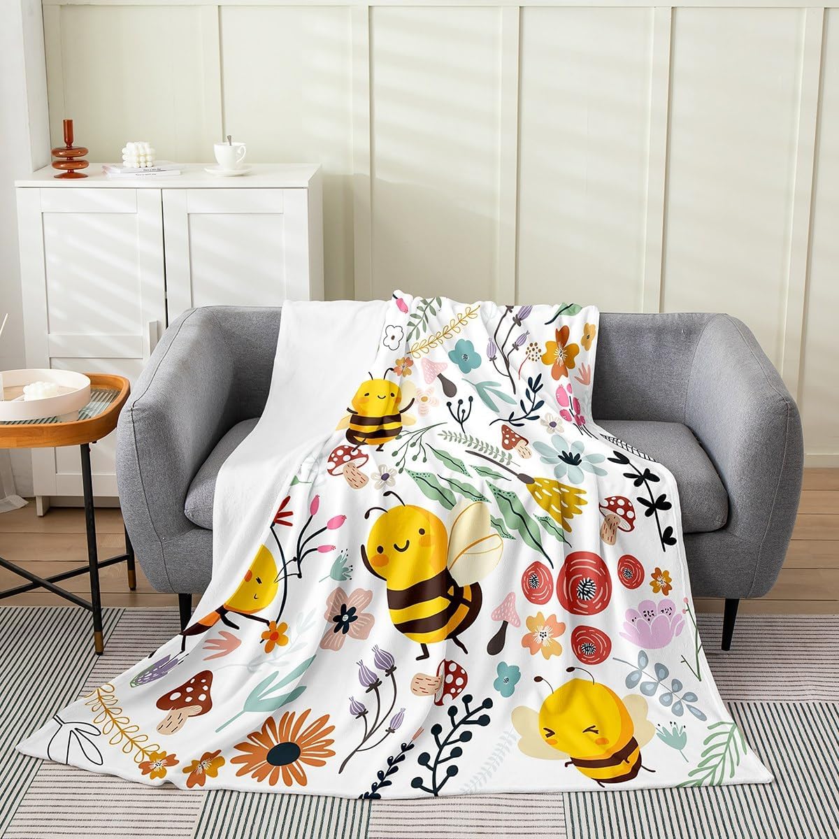 Erosebridal Cartoon Bee Blanket for Kids,Cute Animal Throw Blanket 40x50 Inch,Farm Leaves Flowers Fleece Blanket,Sweet Honey Bee Bed Blanket for Home Room Decor