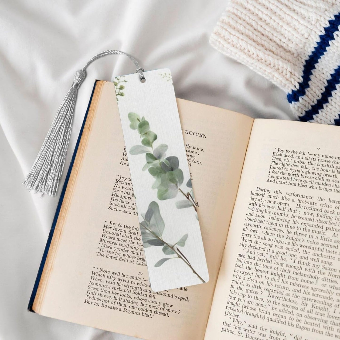 White Natural Greenery Twig Bookmarks with Tassels, Wood Bookmark for Women Men Handmade Book Mark for Book Lovers, Reading Page Markers Wood Tags Ornaments Birthday Teachers Gift