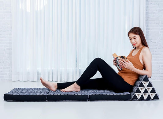 Leewadee Floor Mattress with Triangle Cushion, Floor Chair with Back Support, Recliner Reading and Sleeper Chair, Meditation Cushion, Comfy Living Room Furniture, Floor Cushion, Black