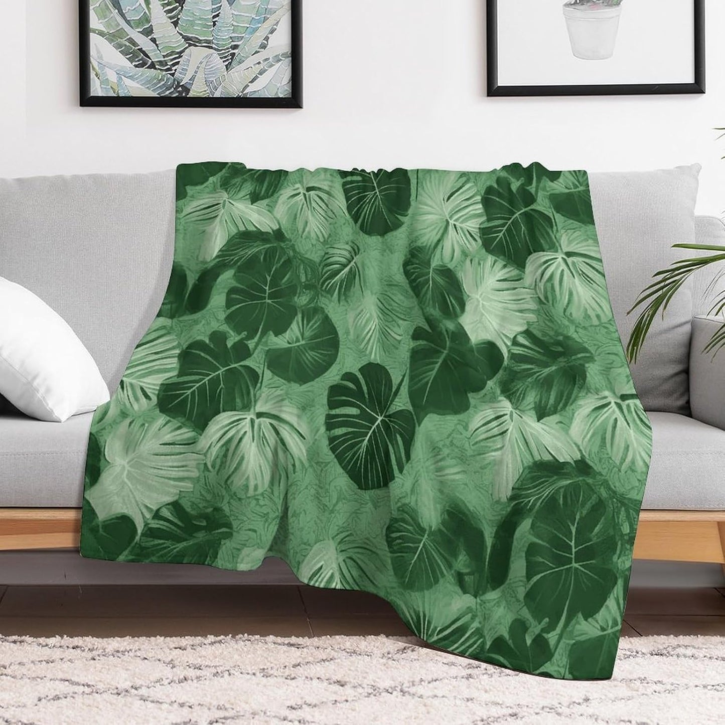 Green Tropical Leaves Throw Blanket for Couch Super Soft Warm Lightweight Throw Blankets Cozy Flannel Bed Blanket Cute Decorative Blankets for All Seasons Home Decor Gift 50"*60"（130 * 150cm）
