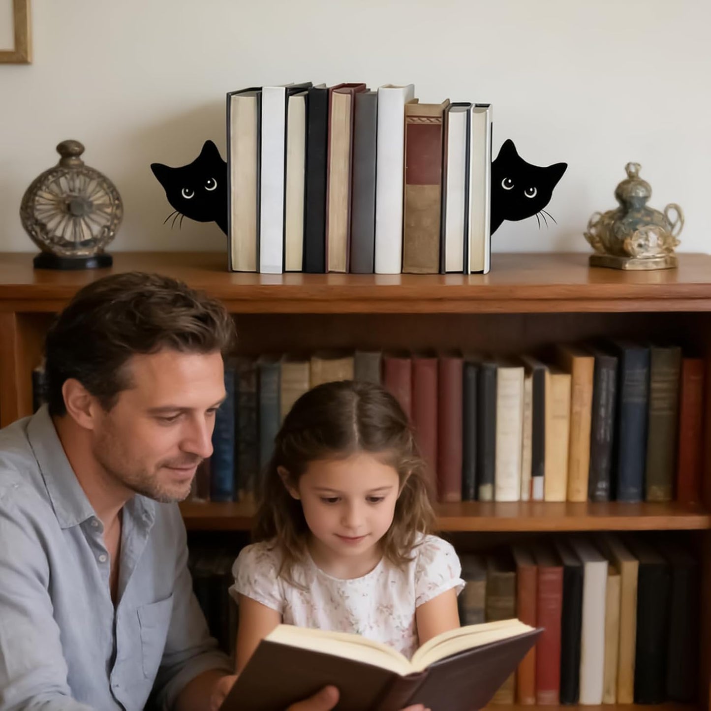 Cat Bookends - Metal Book Divider for Shelf Styling | Peeping Cat Decor Accent with Non-Slip Base Grip, Compact Upright Support & Artistic Silhouette Design for Kids Rooms, Home Offices, Desks and Lib
