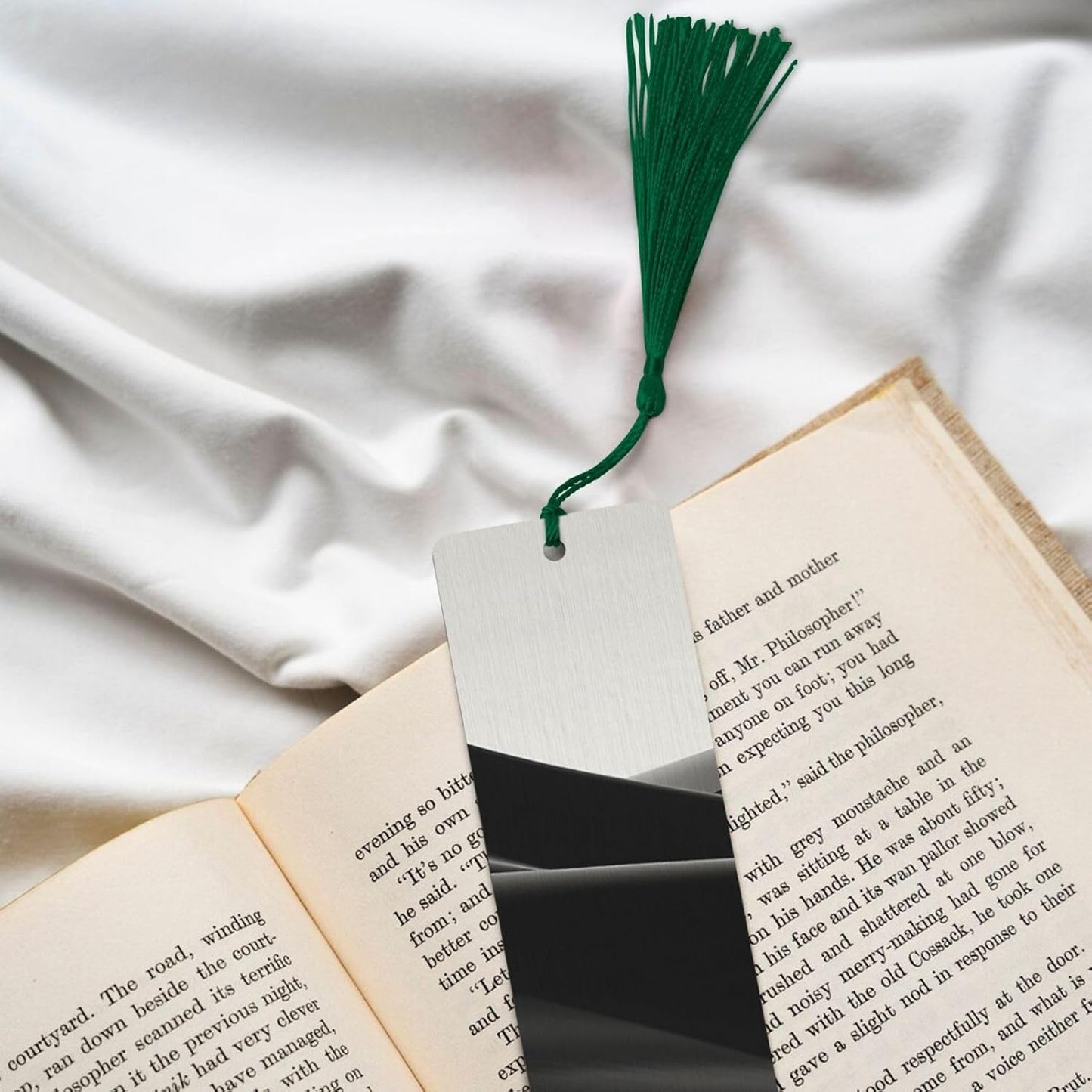 Sand Black Bookmarks Gifts for Women Men, Wooden Bookmarks for Book Lovers, Vintage Book Marks Ornaments with Tassel, Unique Personalized Reading Page Markers Dark Green
