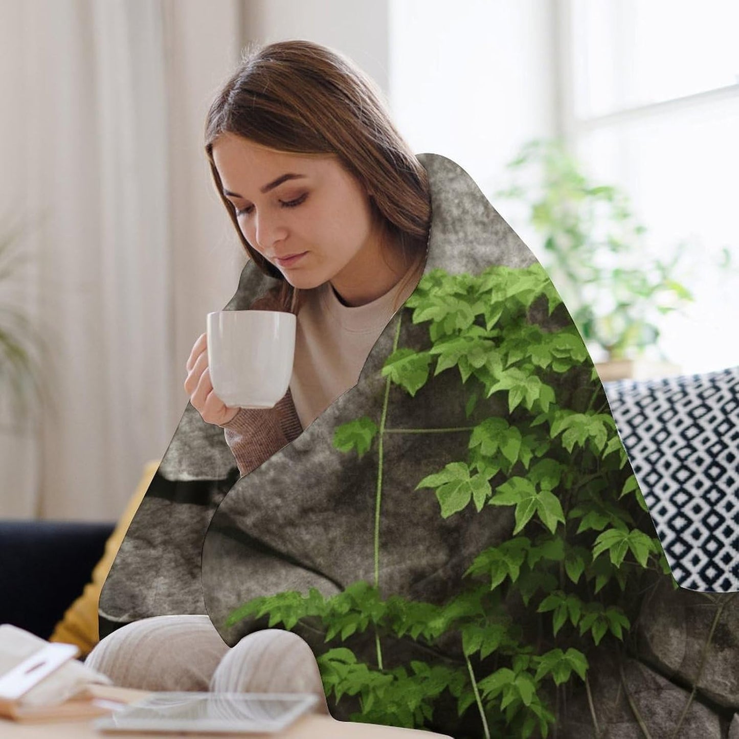 Plant on Stone Wall Blanket Super Soft Lightweight Throw Blanket Cute Cozy Warm Bed Blanket Decorative Fuzzy Blanket All-Season Home Decor Gift for Sofa Couch Living Room 60"*80"（150 * 200cm）
