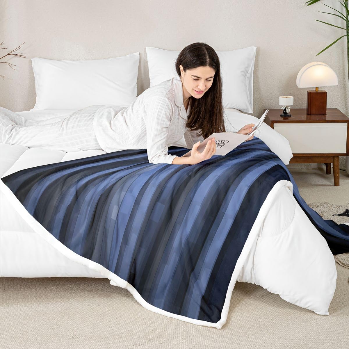Feelyou Abstract Stripe Sherpa Throw Blanket for Couch Dark Blue Super Soft Cozy Fleece Geometric Blanket for Winter, Plush Throw Luxury Baby 30"x40" Modern Art All Season