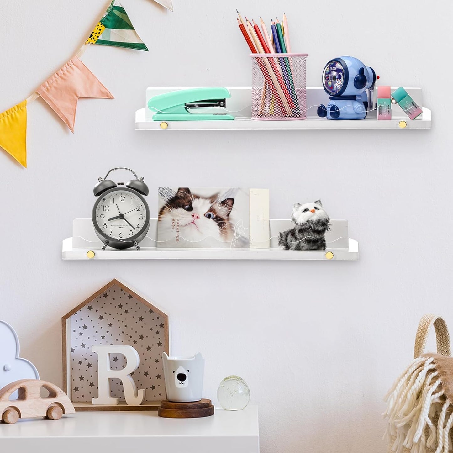 16.5 Inches Nursery Book Shelves for Wall, 4-Pack Clear Acrylic and Wooden White Floating Rack for Bedroom Kids, Scalloped Book Shelves, Toddler Room, Playroom & Nursery Decor (White)