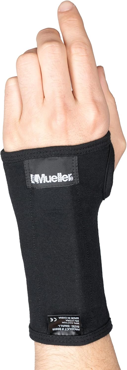 MUELLER Sports Medicine Ergo Wrist Rest with Cushion Support for Carpal Tunnel and Arthritis, Ergonomic Wrist Brace Sleeve, Reversible for Left or Right Hand, One Size Fits Most, Black