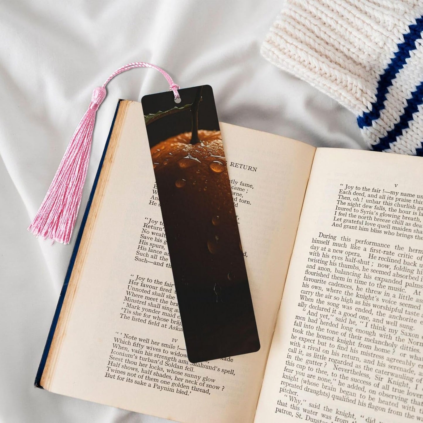 Oranges and Dripping Water Bookmarks Gifts for Women Men, Wooden Bookmarks for Book Lovers, Vintage Book Marks Ornaments with Tassel, Unique Personalized Reading Page Markers Pink