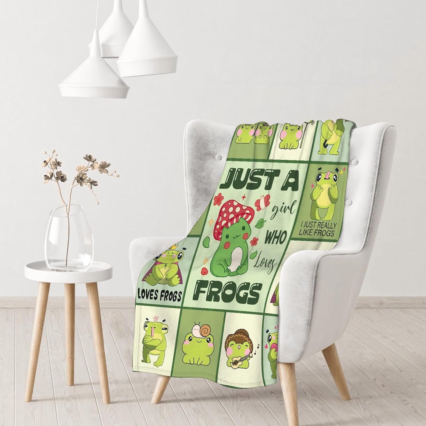 Frog Throw Blanket is Super Soft and Warm,The Lightweight Flannel Blanket is for All-Season Use,A Great Choice for Gifts 80"x60"for Adult