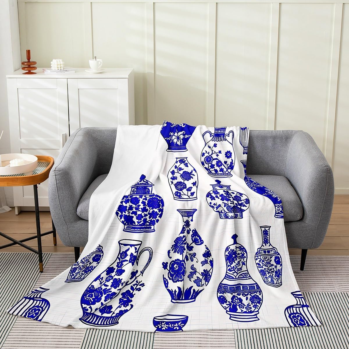 Erosebridal Blue and White Porcelain Blanket for Man Woman,Chinese Style Floral Throw Blanket Throw 50x60 Inch,Chinese Art Porcelain Bottles Print Fleece Blanket,Chinoiserie Decor Fuzzy Blanket