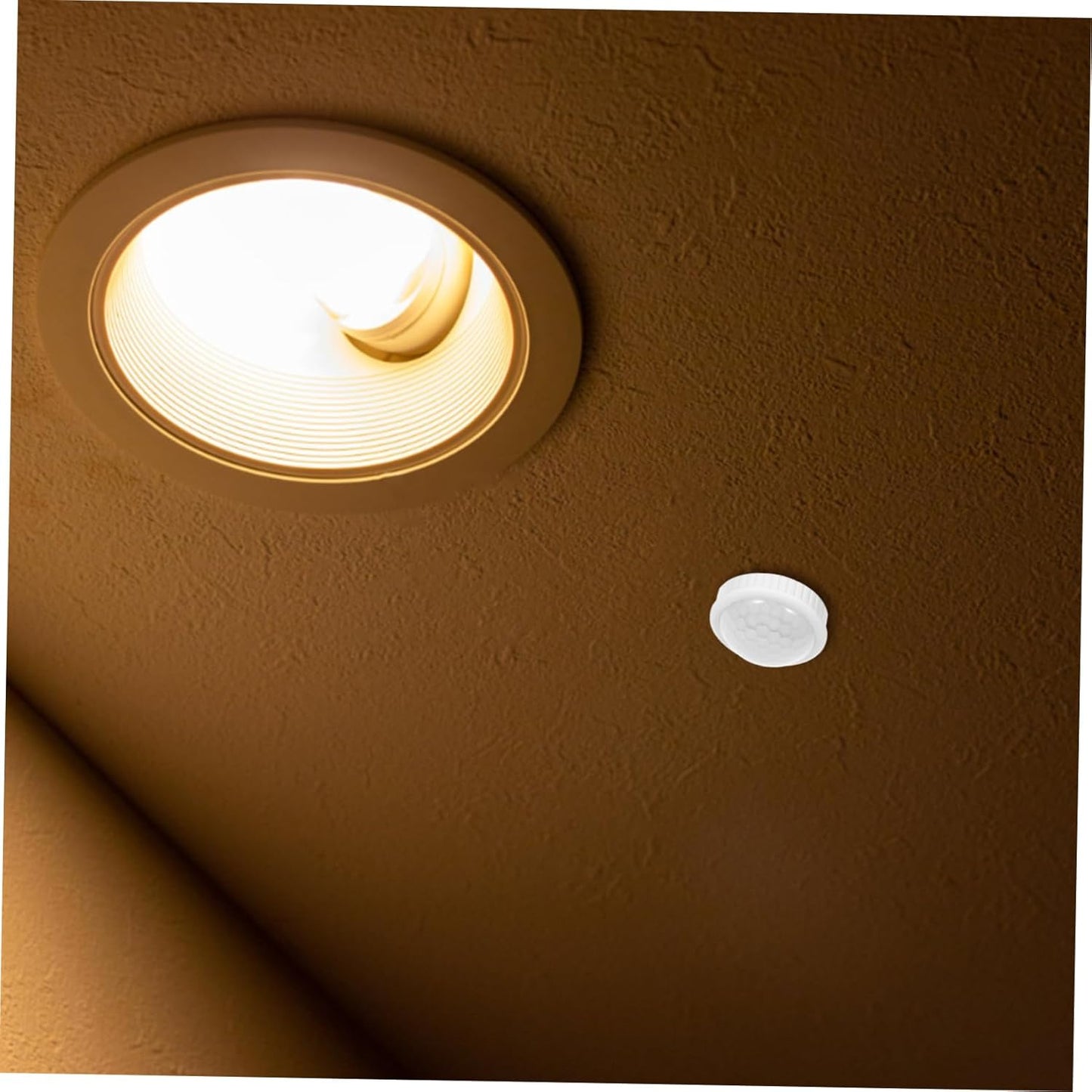 PRETYZOOM 2Pcs Motion Light Shade Installation Auto Light Switch for Home Security High Transparency Design for Outdoor and Indoor Use for Lighting