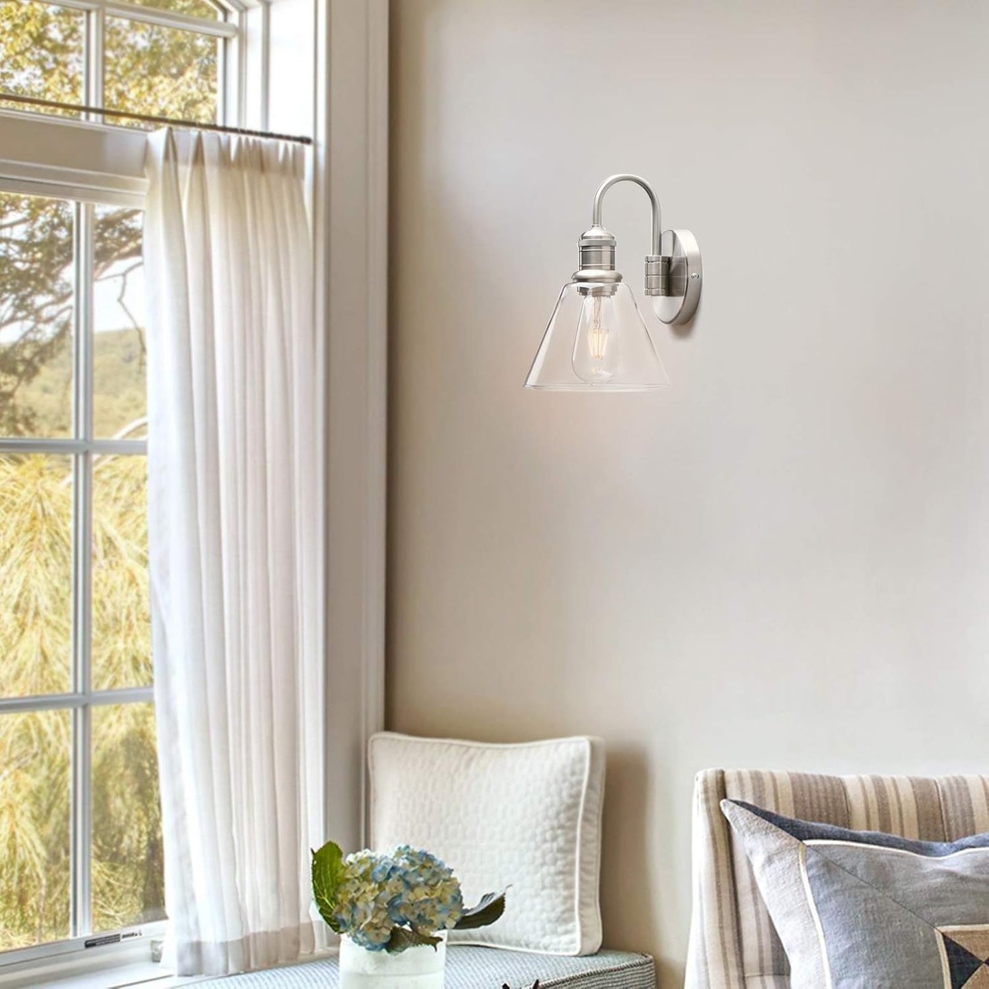 Yosoan 1-Light Brass Modern Vintage Indoor Wall Sconce, Vanity Single Luxury Hardwired Retro Textured Clear Funnel Flared Glass Shade with Industrial Curved Rod Bathroom Lamp(Brushed)