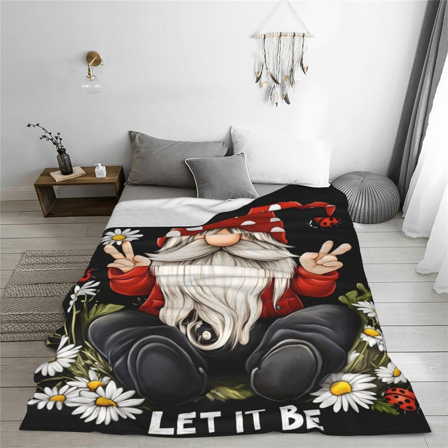 Gnomes Blanket Gifts for Women, Wife, Girls, Sister, Best Friend, Mom, Daughter - Flannel Daisy Red Throw Blanket for Bed, Living Room, Sofa, Traveling, Camping - Plush Decor 50x60in