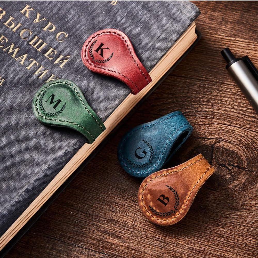 Personalized Magnetic Leather Bookmark, 26 Letters Customized Initial Book Markers Multi Functional Cute Book Mark Meaningful Gift for Wonmen Teachers, Book Lovers (M, Red)